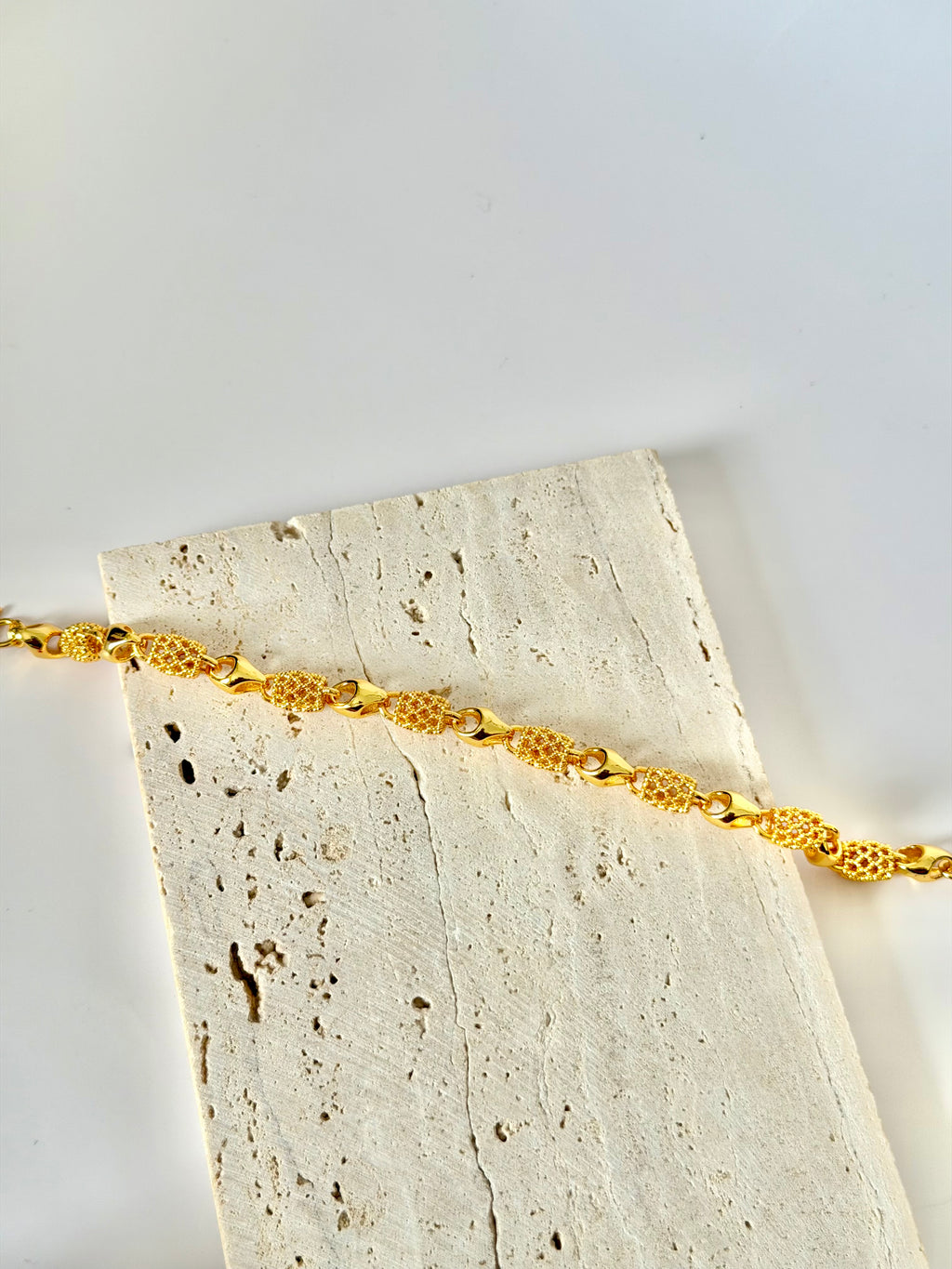 Amara Textured Link Bracelet