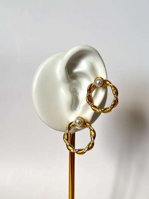 Alma Earrings