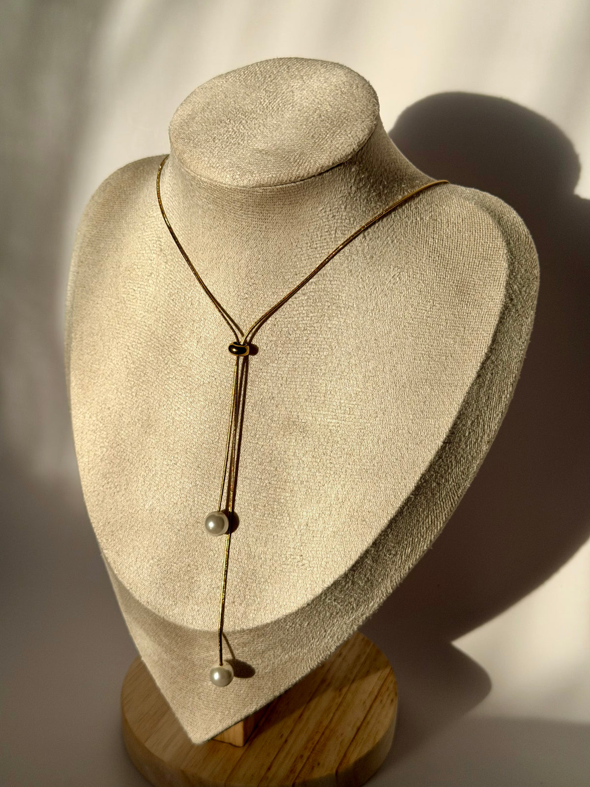 Eline Necklace