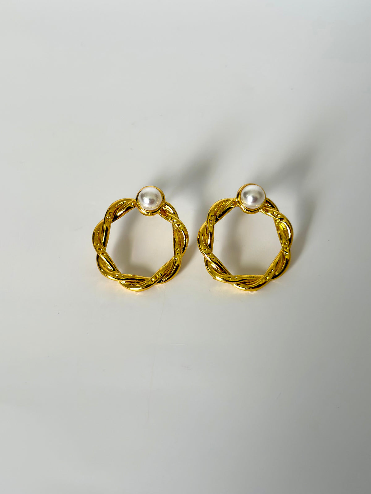 Alma Earrings