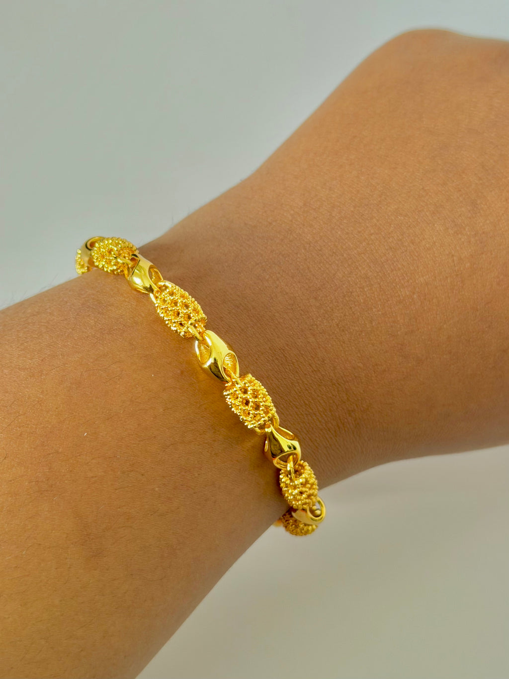Amara Textured Link Bracelet