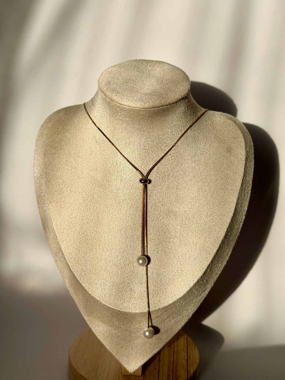 Eline Necklace