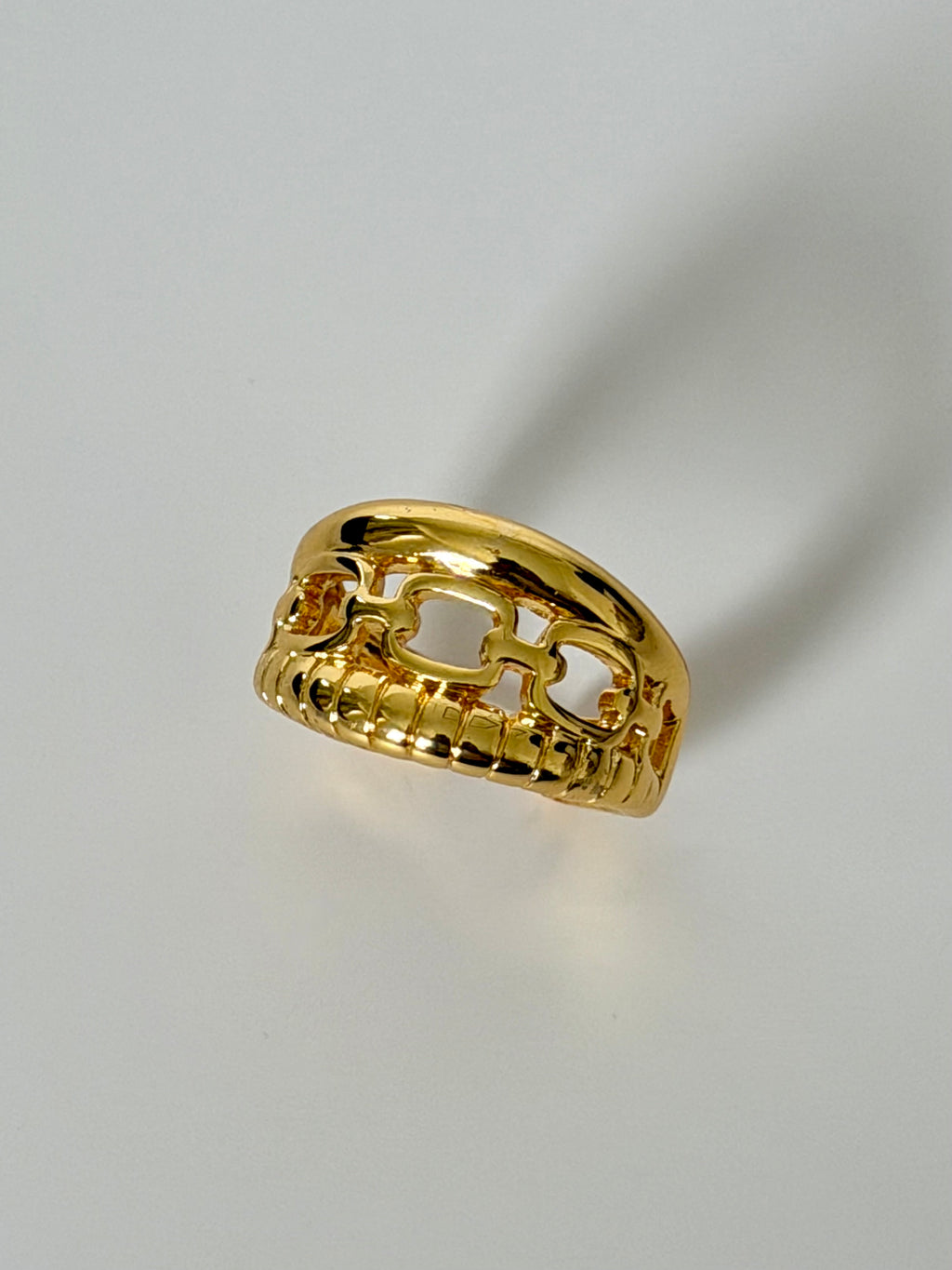 Gold-tone adjustable Linked Statement Ring by Nulax Jewellery