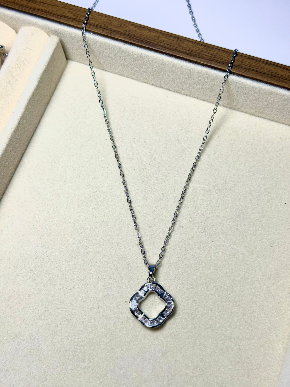 Zoya Necklace